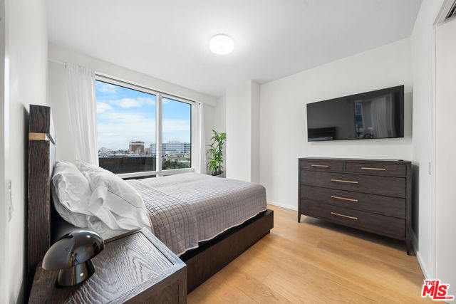 877 Francisco Street 1128, Los Angeles, CA 90017