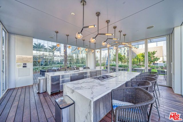 877 Francisco Street 1128, Los Angeles, CA 90017