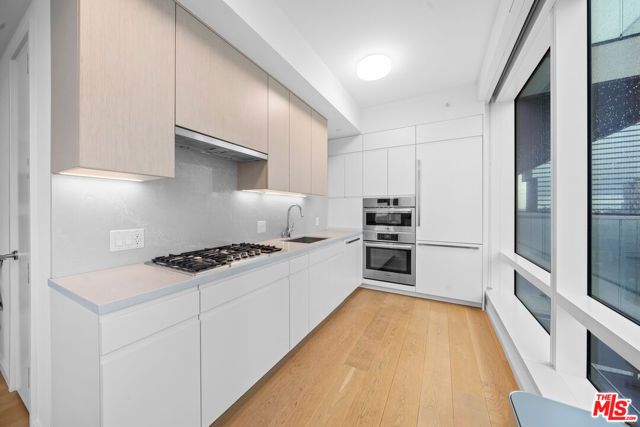 877 Francisco Street 1128, Los Angeles, CA 90017