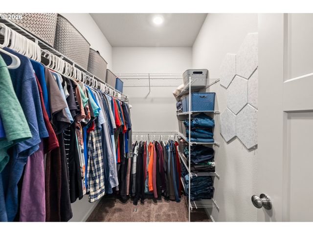 120 Ne 19TH Ave, Canby, OR 97013