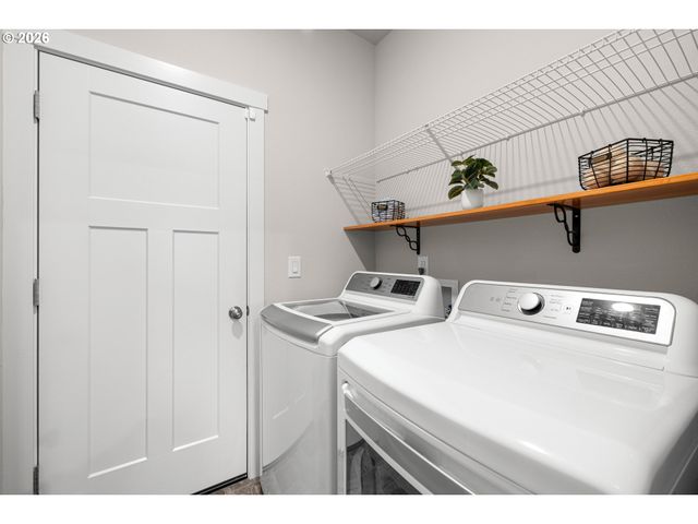 120 Ne 19TH Ave, Canby, OR 97013