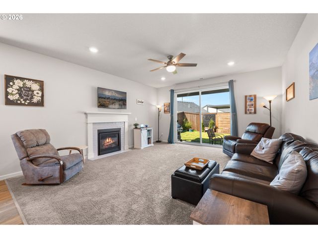 120 Ne 19TH Ave, Canby, OR 97013