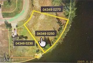 1433 SW 11th CT, Cape Coral, FL 33991
