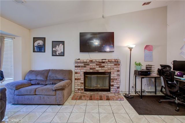 2064 Glenmoor Place, Livingston, CA 95334