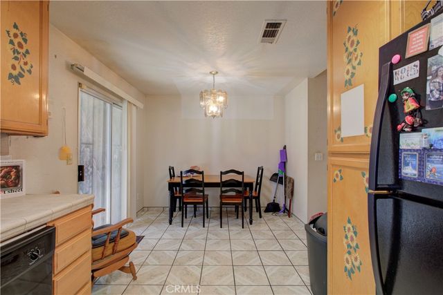 2064 Glenmoor Place, Livingston, CA 95334