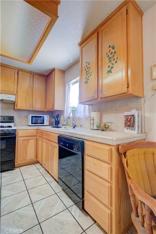 2064 Glenmoor Place, Livingston, CA 95334