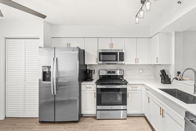 14112 Huntington Pointe Drive 210, Delray Beach, FL 33484