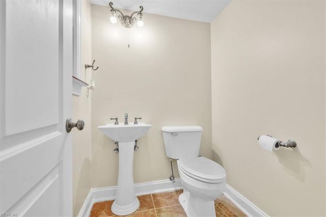 16A Ferguson CV, Newport News, VA 23606