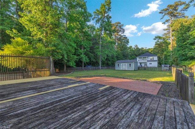 16A Ferguson CV, Newport News, VA 23606