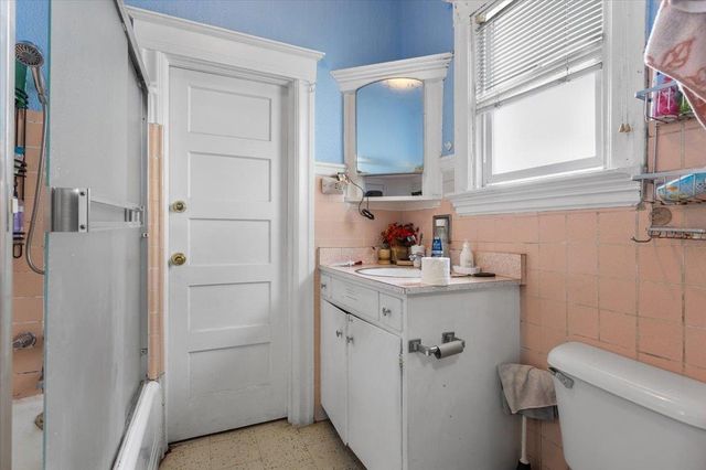 3109 3109 Elmwood, Oakland, CA 94601