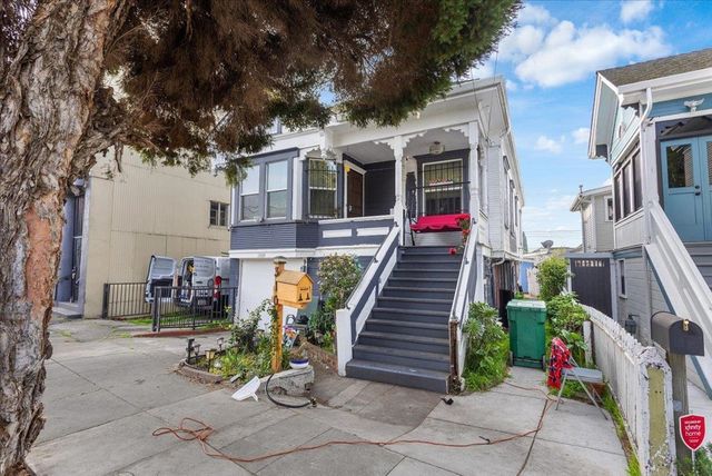 3109 3109 Elmwood, Oakland, CA 94601