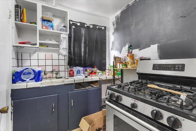 3109 3109 Elmwood, Oakland, CA 94601