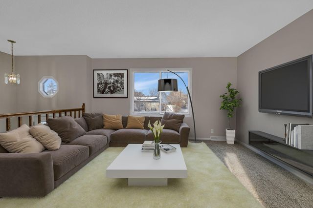 144 Hedman Lane, Monticello, MN 55362