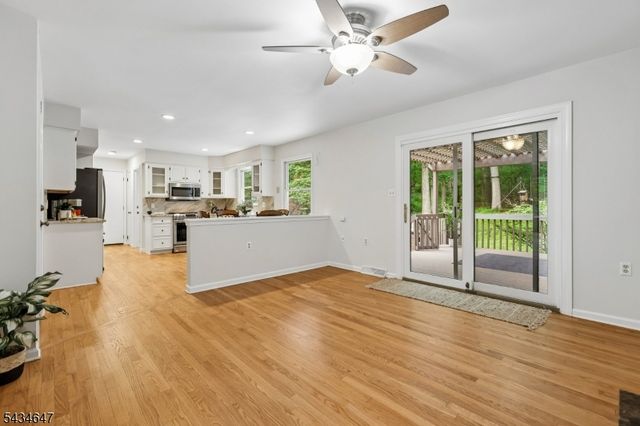 219 E Mountain Rd, Hillsborough Twp., NJ 08844