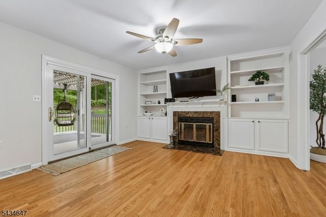 219 E Mountain Rd, Hillsborough Twp., NJ 08844