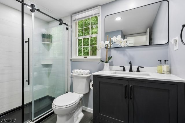 219 E Mountain Rd, Hillsborough Twp., NJ 08844