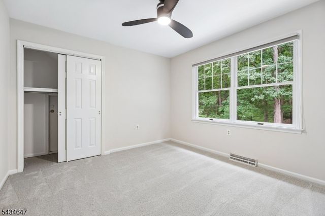 219 E Mountain Rd, Hillsborough Twp., NJ 08844