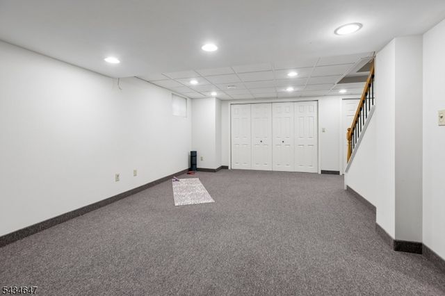 219 E Mountain Rd, Hillsborough Twp., NJ 08844