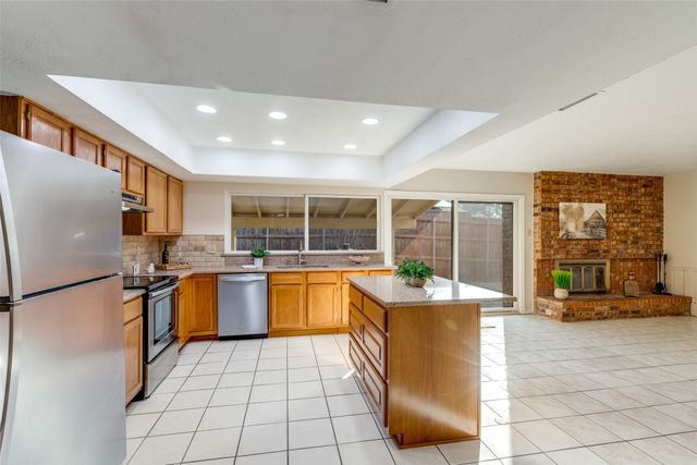 956 Windy Meadow Drive, Plano, TX 75023