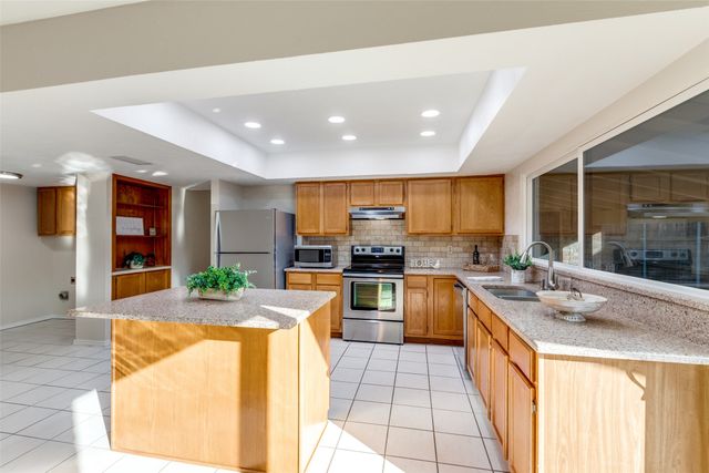 956 Windy Meadow Drive, Plano, TX 75023