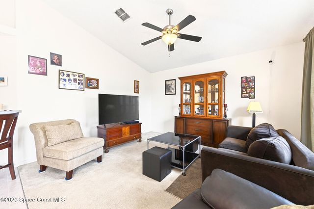 416 Lakeview Road, Poinciana, FL 34759