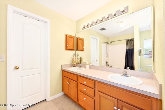 416 Lakeview Road, Poinciana, FL 34759