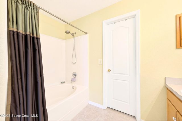 416 Lakeview Road, Poinciana, FL 34759