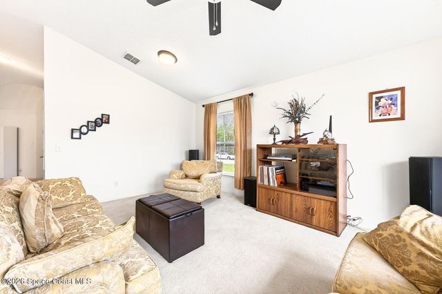 416 Lakeview Road, Poinciana, FL 34759