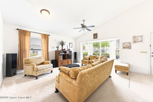 416 Lakeview Road, Poinciana, FL 34759