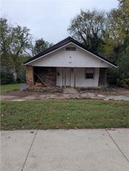 404 N Maple Street, Harrison, AR 72601