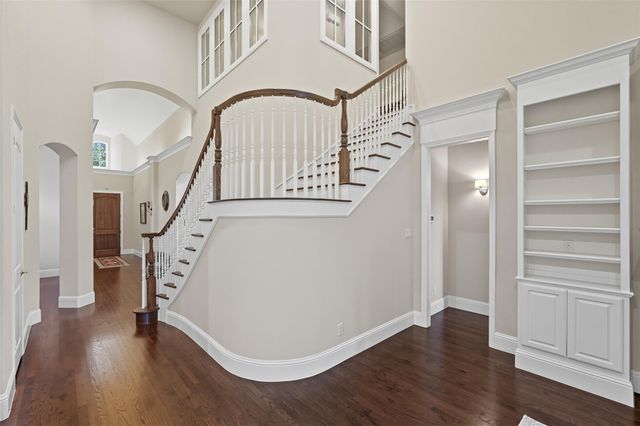 6152 Stapleford Circle, Dallas, TX 75252