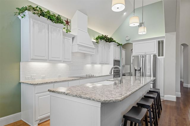 6152 Stapleford Circle, Dallas, TX 75252