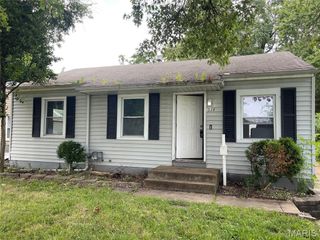 334 Lancashire Road, St Louis, MO 63137