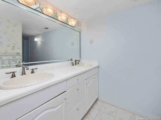 12307 Mapletree, San Antonio, TX 78249