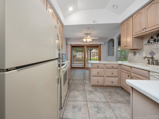 12307 Mapletree, San Antonio, TX 78249