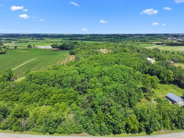 6304 SHERIDAN SPRINGS ROAD, Burlington, WI 53105