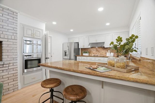 19622 Brockton Lane, Saratoga, CA 95070