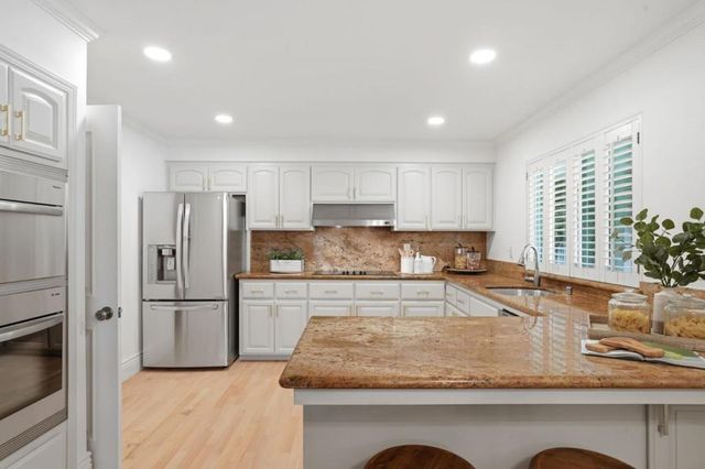 19622 Brockton Lane, Saratoga, CA 95070