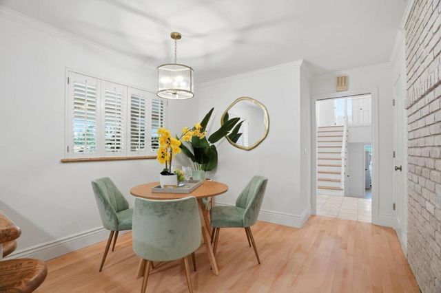 19622 Brockton Lane, Saratoga, CA 95070