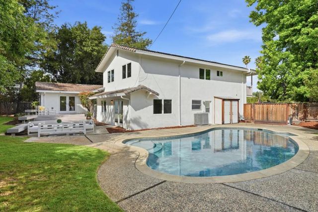 19622 Brockton Lane, Saratoga, CA 95070