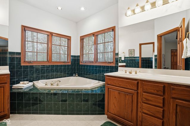 7567 Meadow Violet Court, Avon, IN 46123