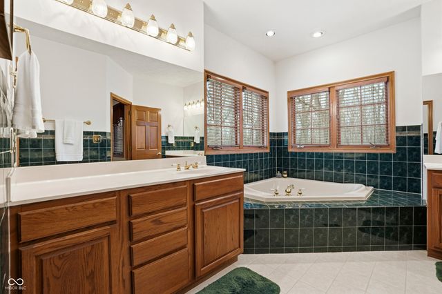 7567 Meadow Violet Court, Avon, IN 46123