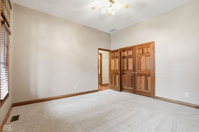 7567 Meadow Violet Court, Avon, IN 46123