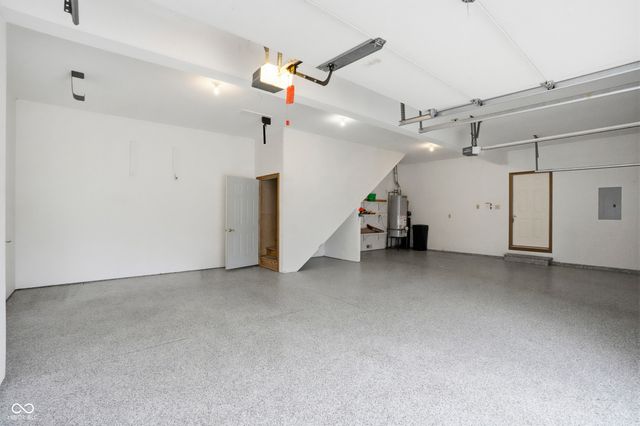 7567 Meadow Violet Court, Avon, IN 46123