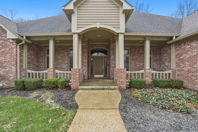 7567 Meadow Violet Court, Avon, IN 46123