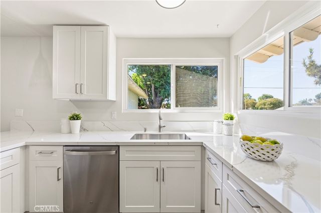 3316 Dalhart, Simi Valley, CA 93063