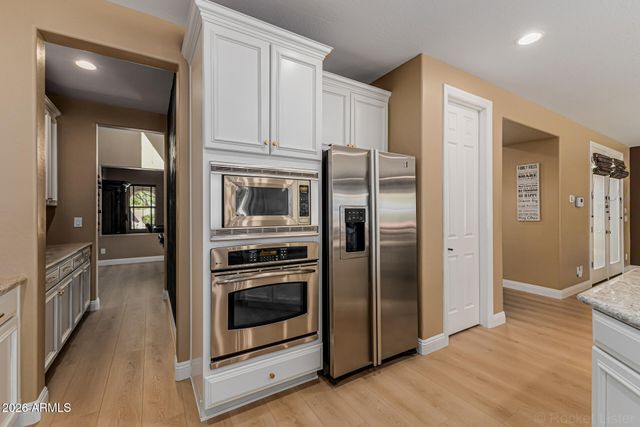 38809 N COURAGE Court, Anthem, AZ 85086