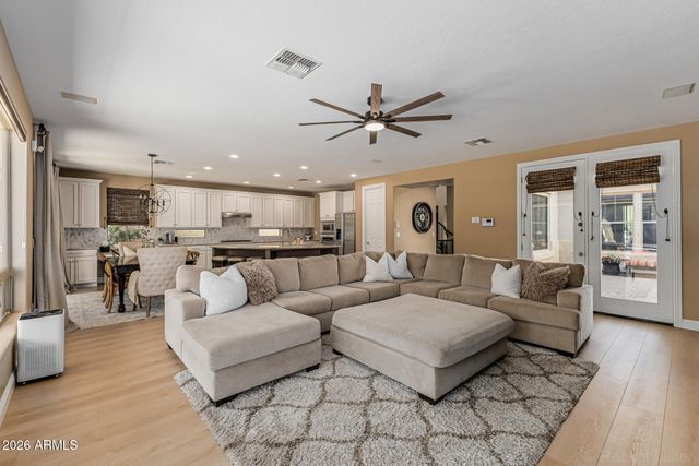 38809 N COURAGE Court, Anthem, AZ 85086