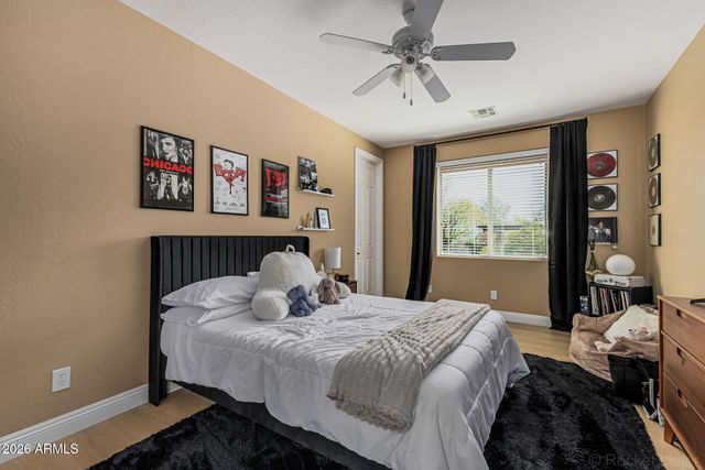 38809 N COURAGE Court, Anthem, AZ 85086