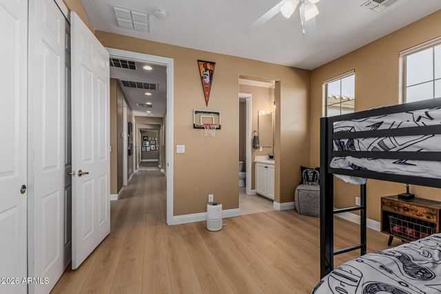 38809 N COURAGE Court, Anthem, AZ 85086